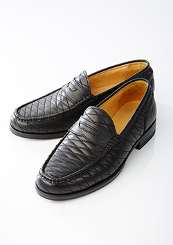 AKM SMOOTH COW /SHRINK COW DIA LOAFER