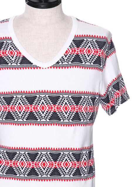 AKM ORIGINAL TRIBAL BORDER S/S V-NECK