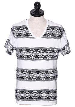 AKM ORIGINAL TRIBAL BORDER S/S V-NECK