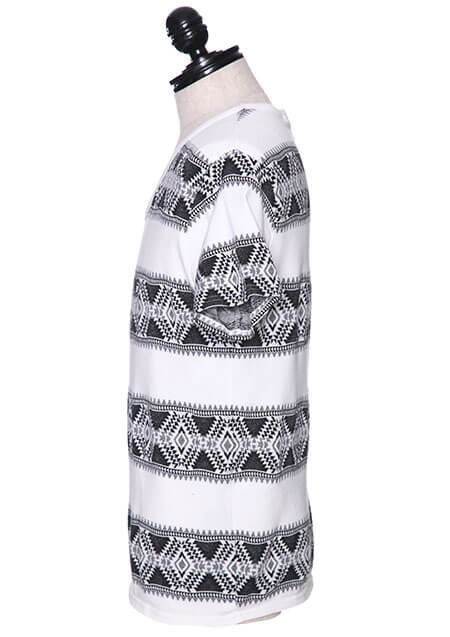 AKM ORIGINAL TRIBAL BORDER S/S V-NECK