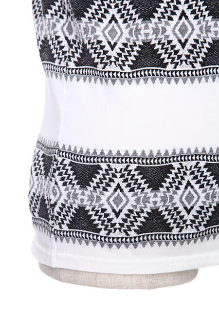 AKM ORIGINAL TRIBAL BORDER S/S V-NECK