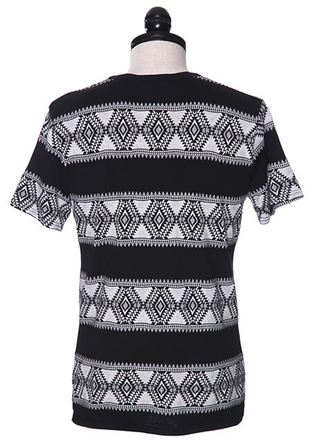 AKM ORIGINAL TRIBAL BORDER S/S V-NECK