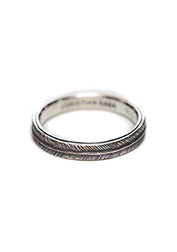FEATHER ENGRAVED RING NADE BY DUALFLOW