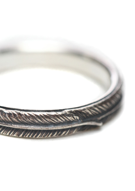 FEATHER ENGRAVED RING NADE BY DUALFLOW