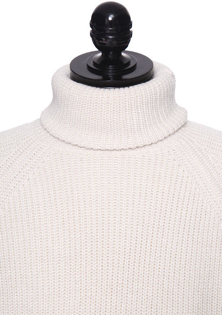 CHRISTIAN DADA RIBBED TURTLENECK KNIT SWEATER