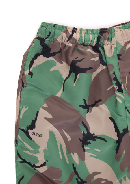 GUESS USA CAMOUFLAGE SHORT