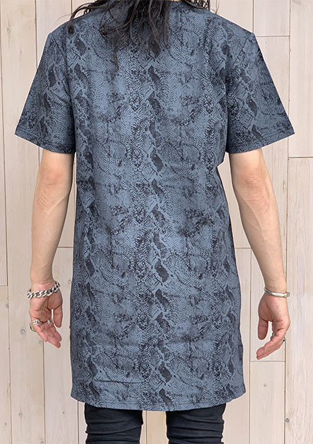 SNAKESKIN PATTERN TEE