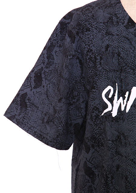 SNAKESKIN PATTERN TEE