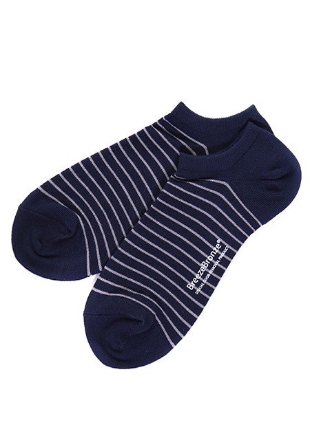 スニーカーインソックス