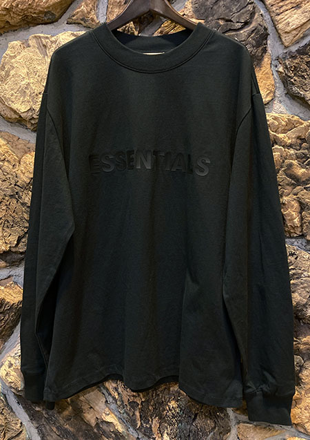 FOG ESSENTIALS FRONT LOGO LS TEE - BLACK