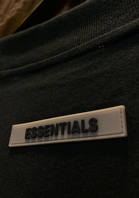 FOG ESSENTIALS フィアオブゴッド エッセンシャルズ FOG-FRONT