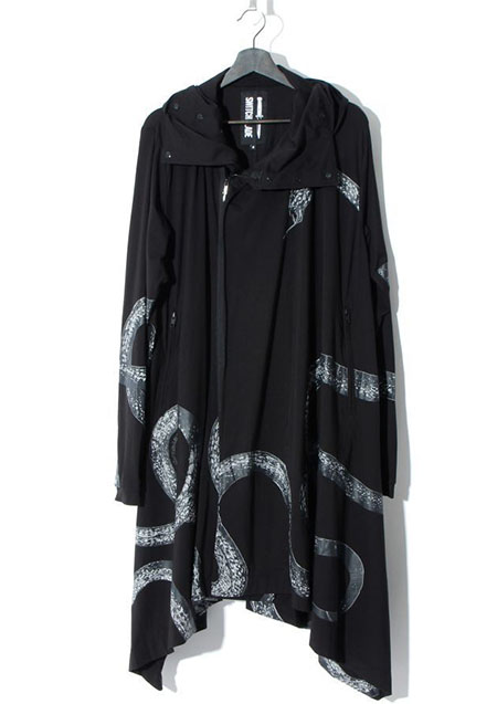 SWITCHBLAE SNAKE PRINT DRAPE PARKA | BLACK