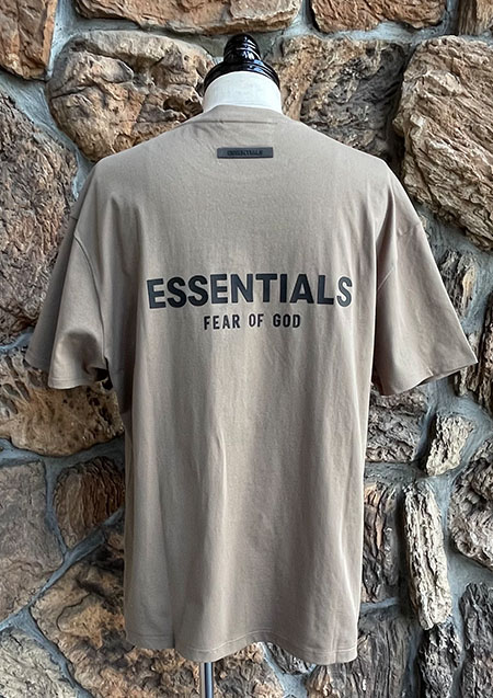 FOG ESSENTIALS BACK LOGO SS TEE | TAPUE