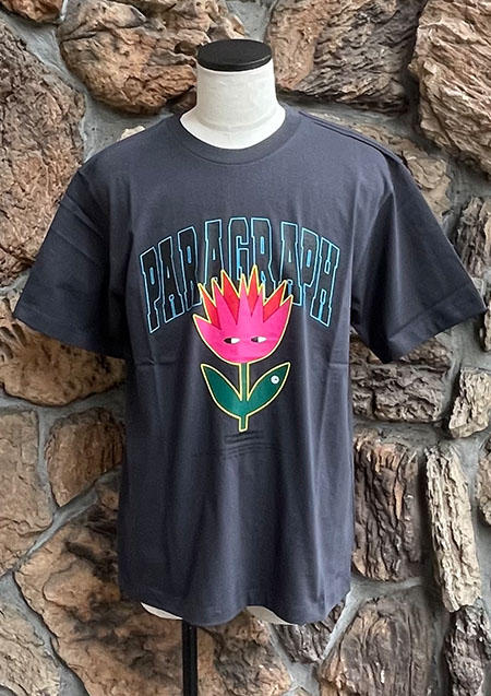 PARAGRAPH FLOWER LOGO TEE | CHARCOAL