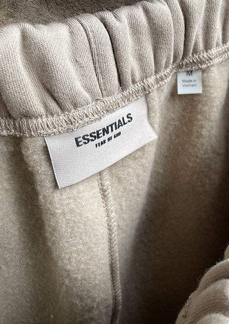 FOG ESSENTIALS 21SS SWEAT SHORTS | MOSS