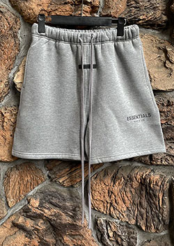 FOG ESSENTIALS 21SS SWEAT SHORTS | DK/OATMEAL