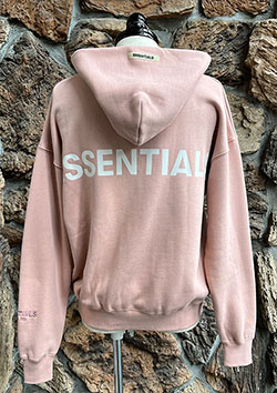 FOG ESSENTIALS REFLECTOR LOGO HOODIE | PINK
