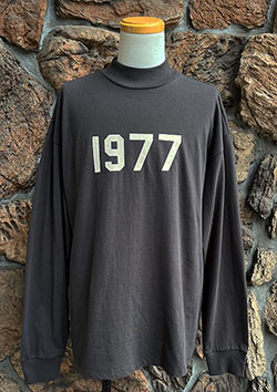 FOG ESSENTIALS 22SPRING1977LSTEE | IRON