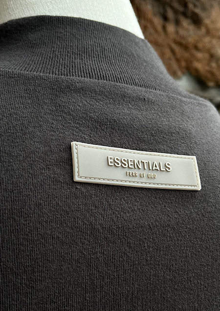 FOG ESSENTIALS 22SPRING1977LSTEE | IRON