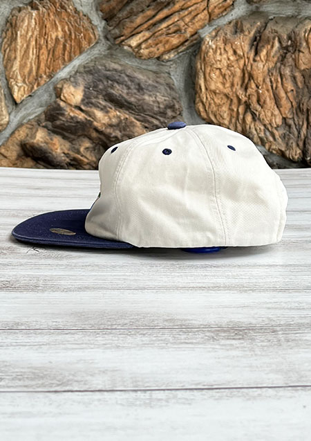 PARAGRAPH CAP | IVORY/NAVY