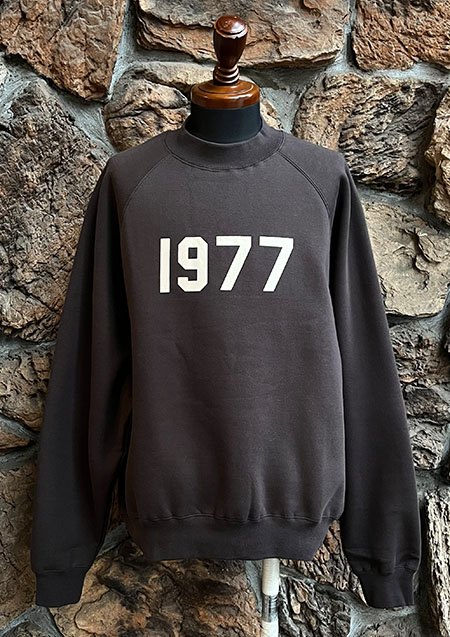 FOG ESSENTIALS 22SS 1977 CREW SWEAT SHIRTS | IRON