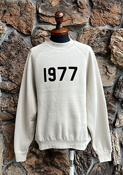 FOG ESSENTIALS 22SS 1977 CREW SWEAT SHIRTS | WHEAT