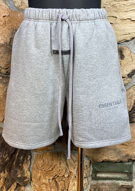 FOG ESSENTIALS 21SS SWEAT SHORTS | DK/OATMEAL