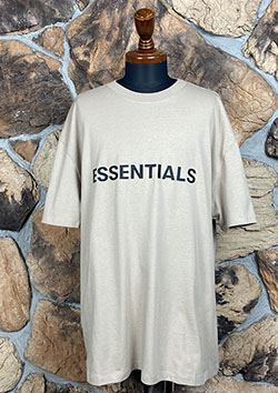 FOG ESSENTIALS FRONT LOGO SS TEE | TAPUE