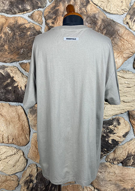 FOG ESSENTIALS FRONT LOGO SS TEE  | CHARCOAL GREY