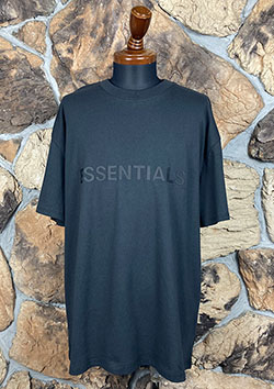 FOG ESSENTIALS FRONT LOGO SS TEE  | BLACK