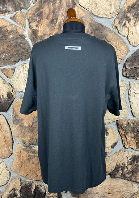 FOG ESSENTIALS FRONT LOGO SS TEE  | BLACK