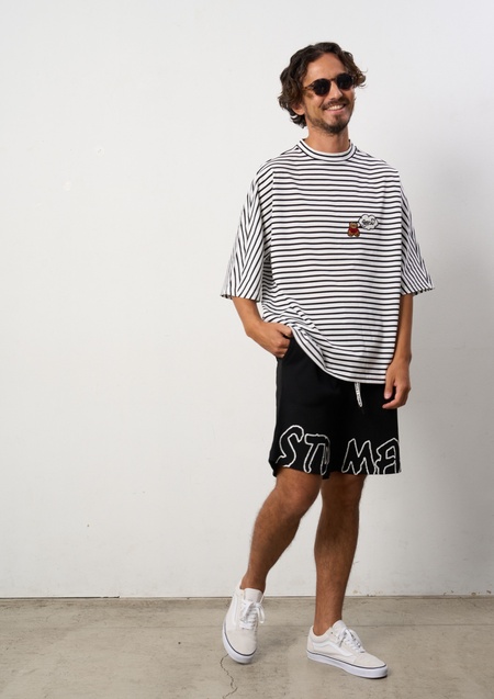 STUD MUFFIN ヘビーコットンバスク天竺 カートベアサガラパッチ | WHITE