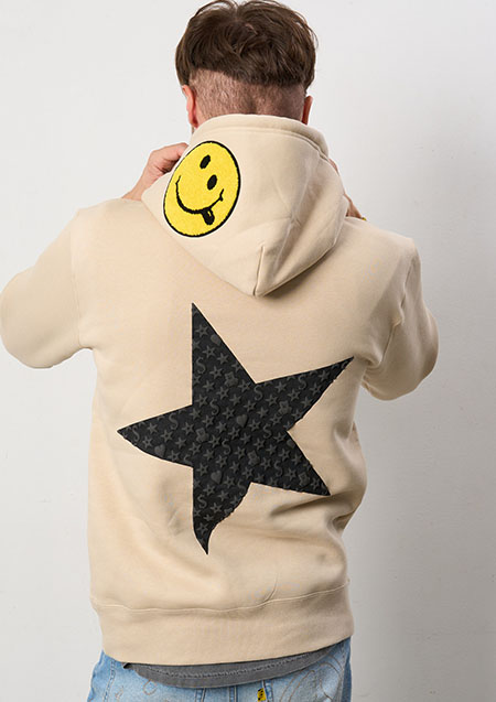 STUD MUFFIN 10ozT-C裏毛起毛 メニーパッチ＆スタープリントプルパーカー | BEIGE