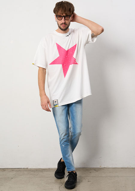 Stud Muffin 7oz ピグメントウォッシュドコットン天竺 スターグラムフォームプリント SS Tシャツ | WHITE
