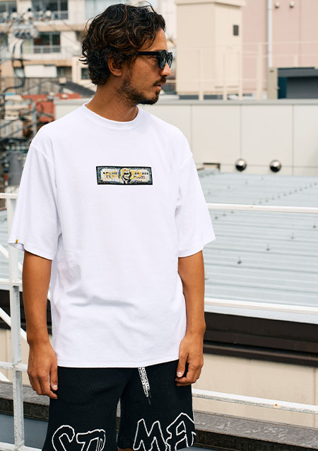 Stud Muffin TCパイル スマイリーシークイン SS Tシャツ | WHITE