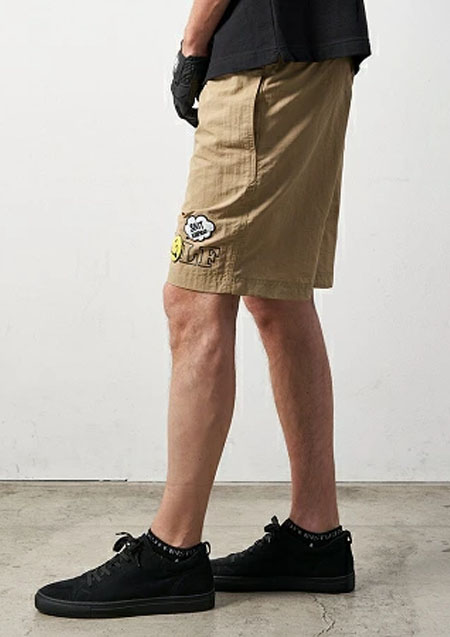 STUD MUFFIN ナイロングランクロス GOLFスマイリーサガラショートパンツ | BEIGE