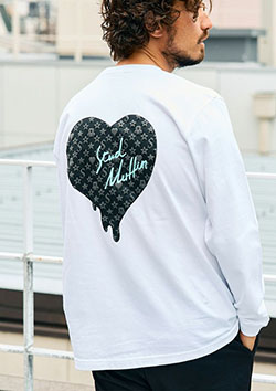 STUD MUFFIN 5.6ozコットン天竺 スターグラムハート&amp;シークインLS Tシャツ | WHITE