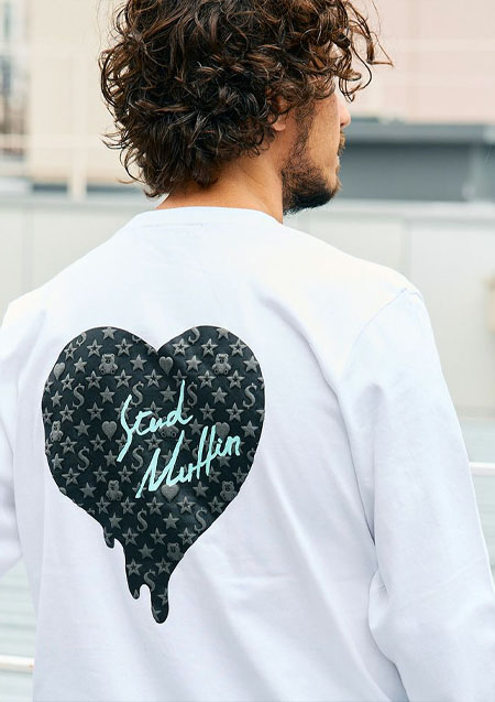 STUD MUFFIN 5.6ozコットン天竺 スターグラムハート&amp;シークインLS Tシャツ | WHITE