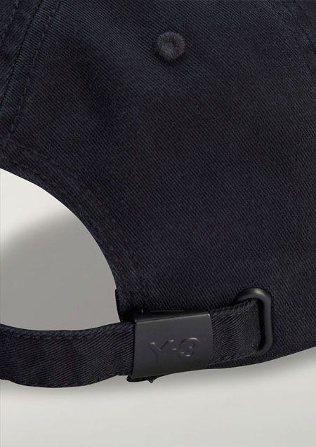 Y-3 GRAPHIC CAP | BLACK