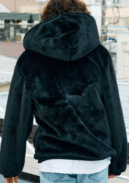 STUD MUFFIN ECOファー マルチパッチワークビックジップワイドパーカー | BLACK