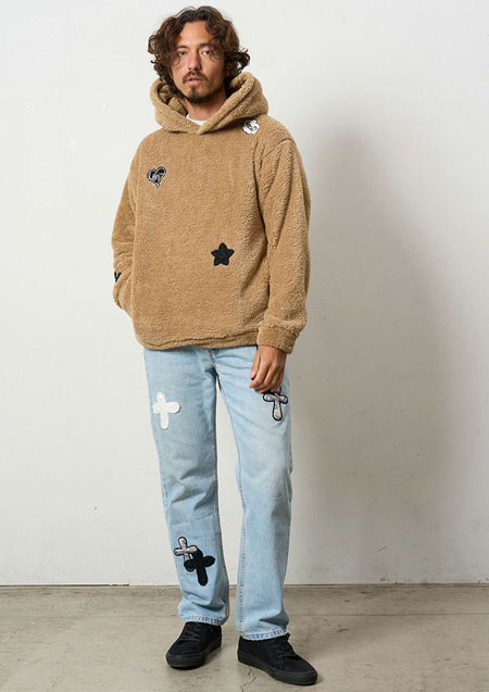 STUD MUFFIN コーラルフリースボア マルチパッチワークプルパーカー | CAMEL