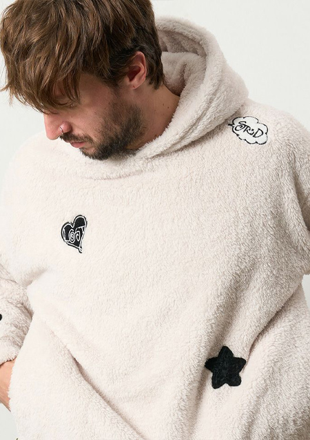 STUD MUFFIN コーラルフリースボア マルチパッチワークプルパーカー | OFF WHITE