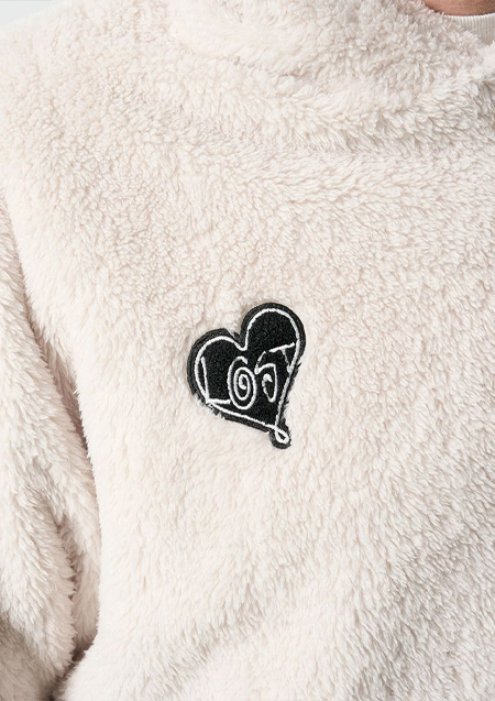 STUD MUFFIN コーラルフリースボア マルチパッチワークプルパーカー | OFF WHITE