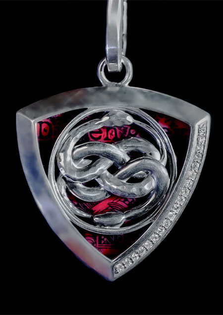 VELVET LOUNGE OUROBOROS PICK NECKLACE / MODEL [ D ] / STANDARD TYPE (CZ)