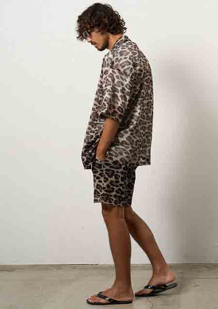 STUD MUFFIN レオパードメッシュ スマイリーパッチオーバーサイズシャツ | BROWN