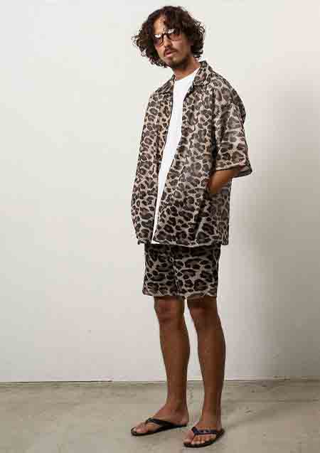 STUD MUFFIN レオパードメッシュ スマイリーパッチ ショートパンツ | BROWN