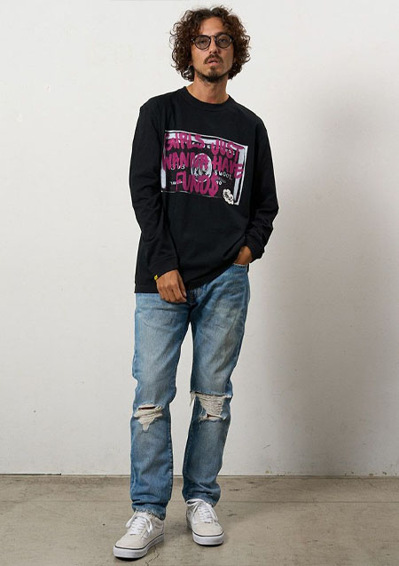 STUD MUFFIN 5.6ozコットン天竺 クレジットグラフィティ＆パッチLSシャツ ロンT | BLACK