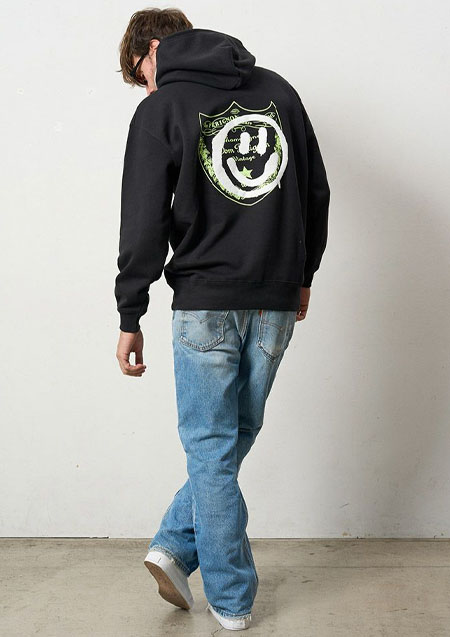 STUD MUFFIN TC裏毛起毛 ラベル&スマイル発泡プリントマルチパッチワーク プルパーカー | BLACK