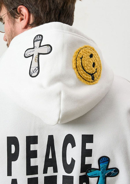 STUD MUFFIN TC裏毛起毛 PEACE AFTER DEATH&マルチパッチワーク プルパーカー | WHITE