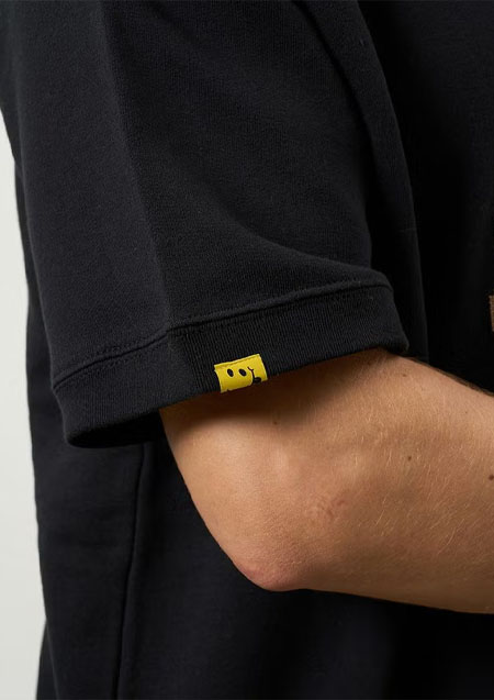 STUD MUFFIN 8ozフレンチテリー カートベアシークイン SSシャツ | BLACK